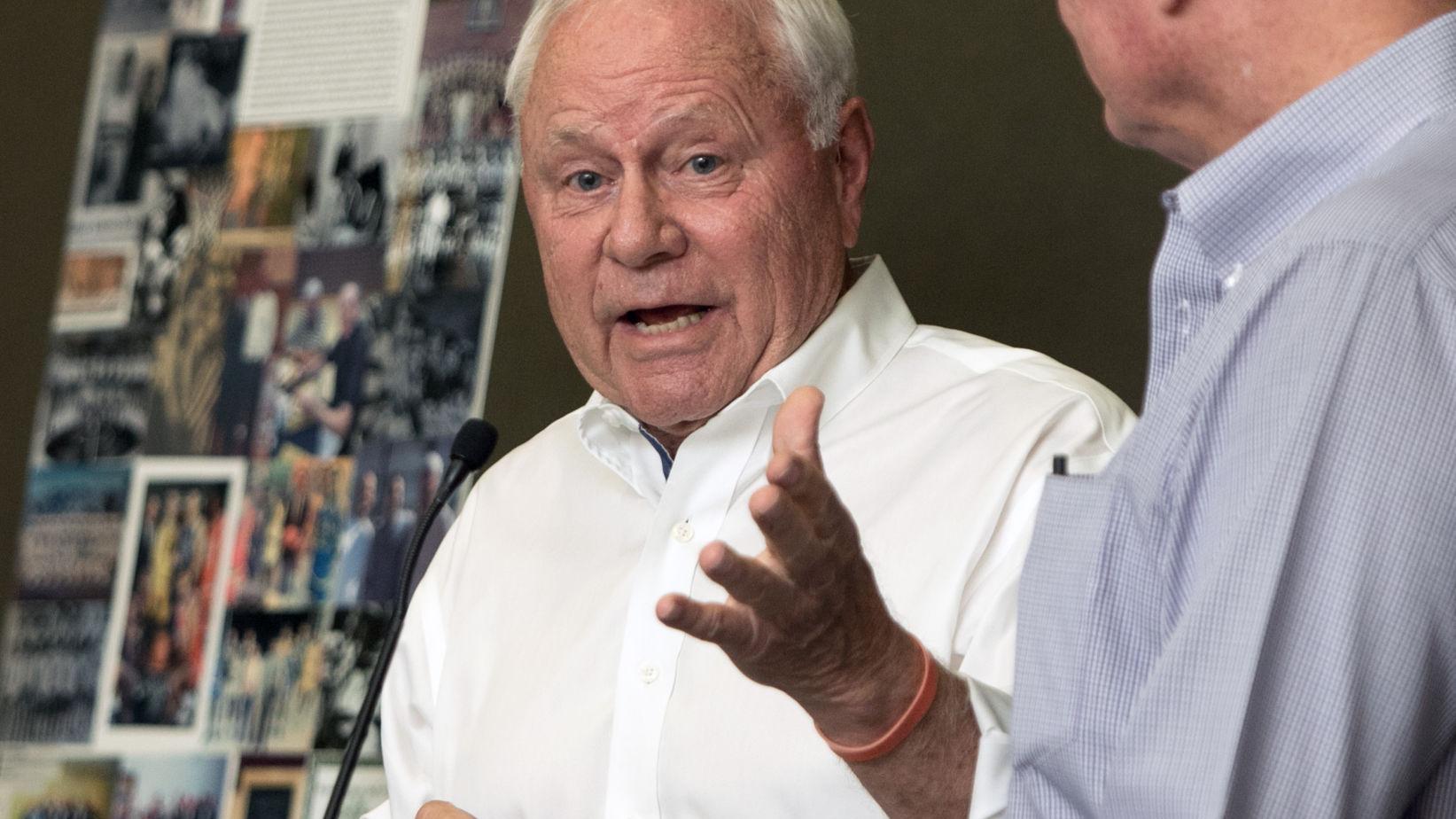 Greg Hansen: Dick Tomey's new book shows coach's humanity, path to Arizona